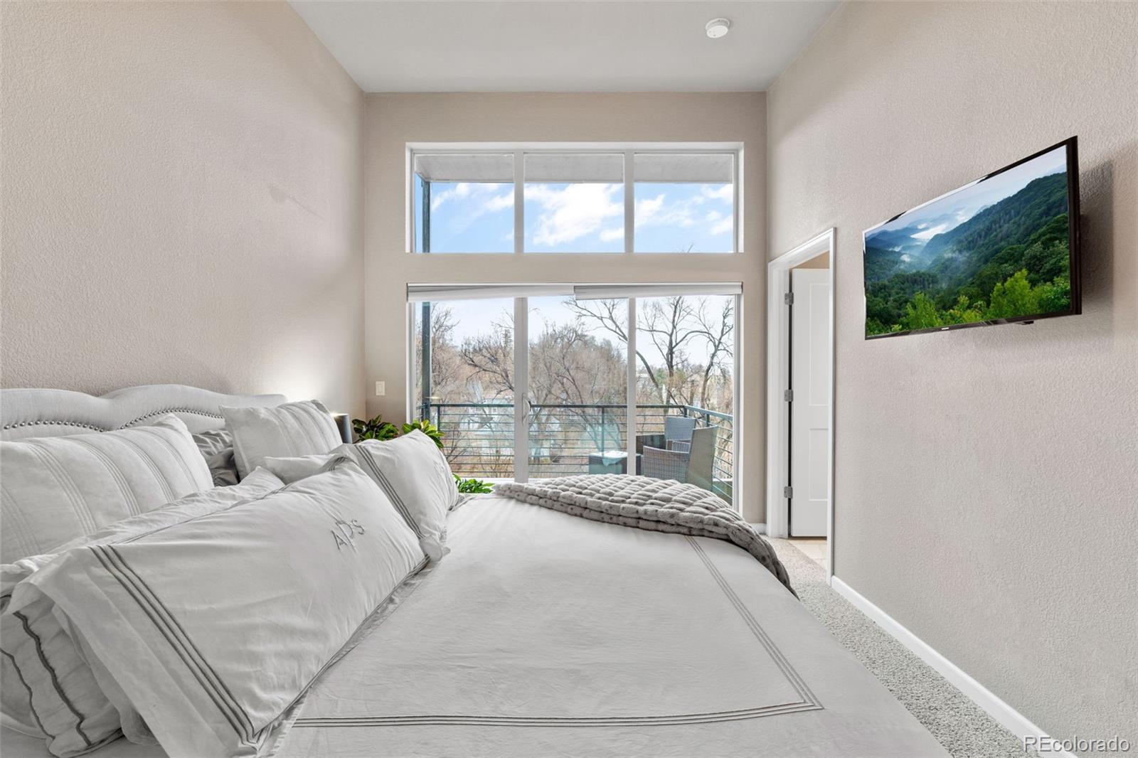 MLS Image #12 for 50  cheyenne boulevard,colorado springs, Colorado