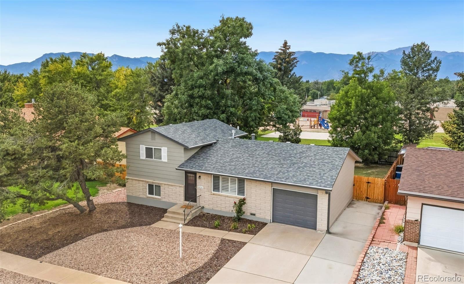 MLS Image #3 for 1414  martin drive,colorado springs, Colorado
