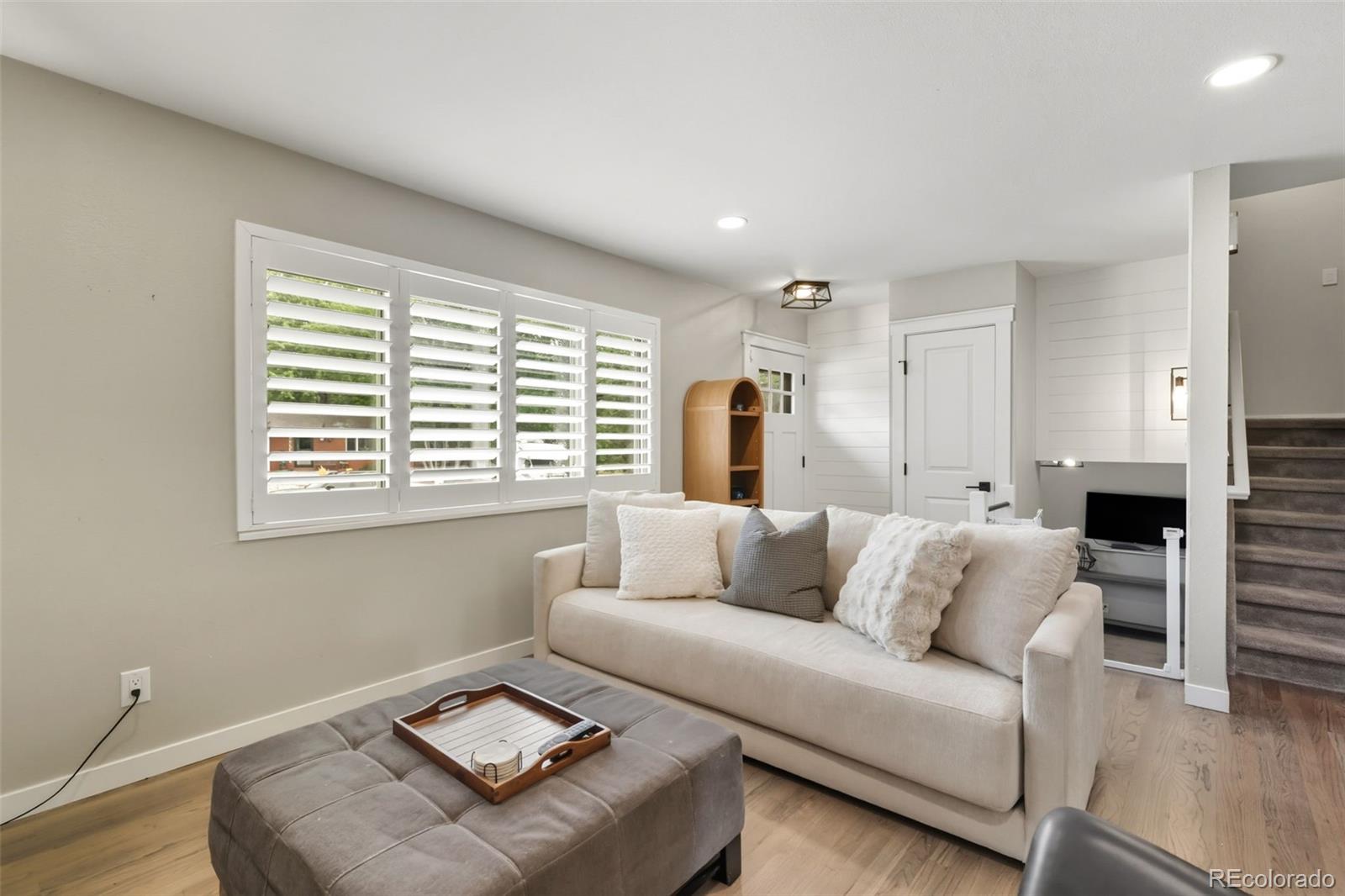 MLS Image #9 for 1414  martin drive,colorado springs, Colorado
