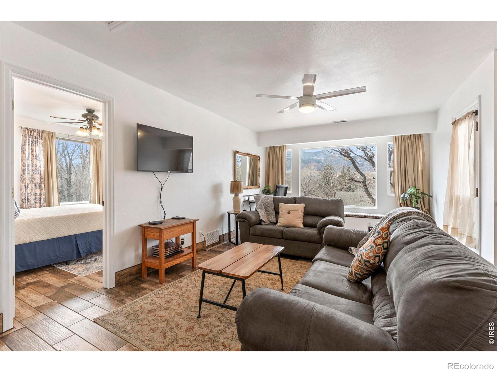 MLS Image #16 for 321  graceland grove,colorado springs, Colorado