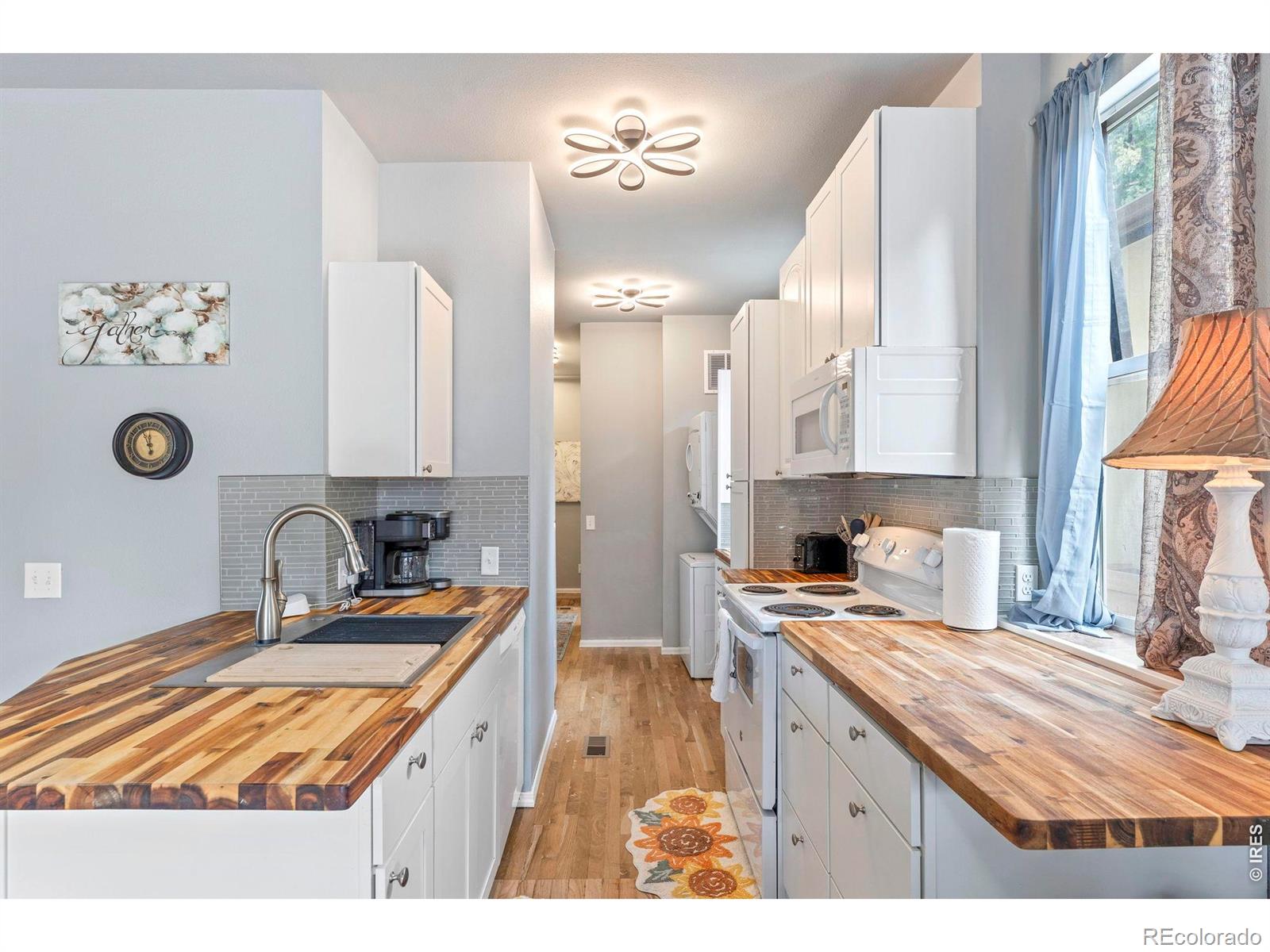 MLS Image #8 for 321  graceland grove,colorado springs, Colorado