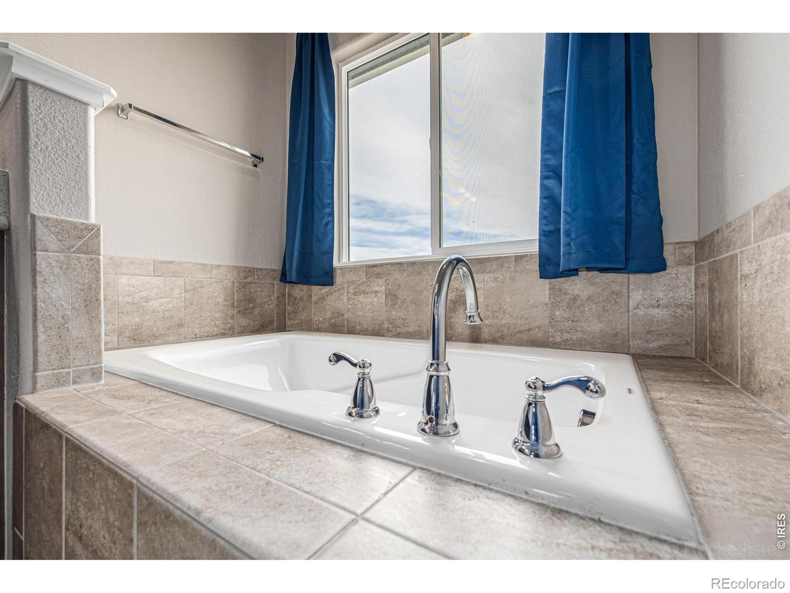 MLS Image #16 for 4689  waltham drive,windsor, Colorado