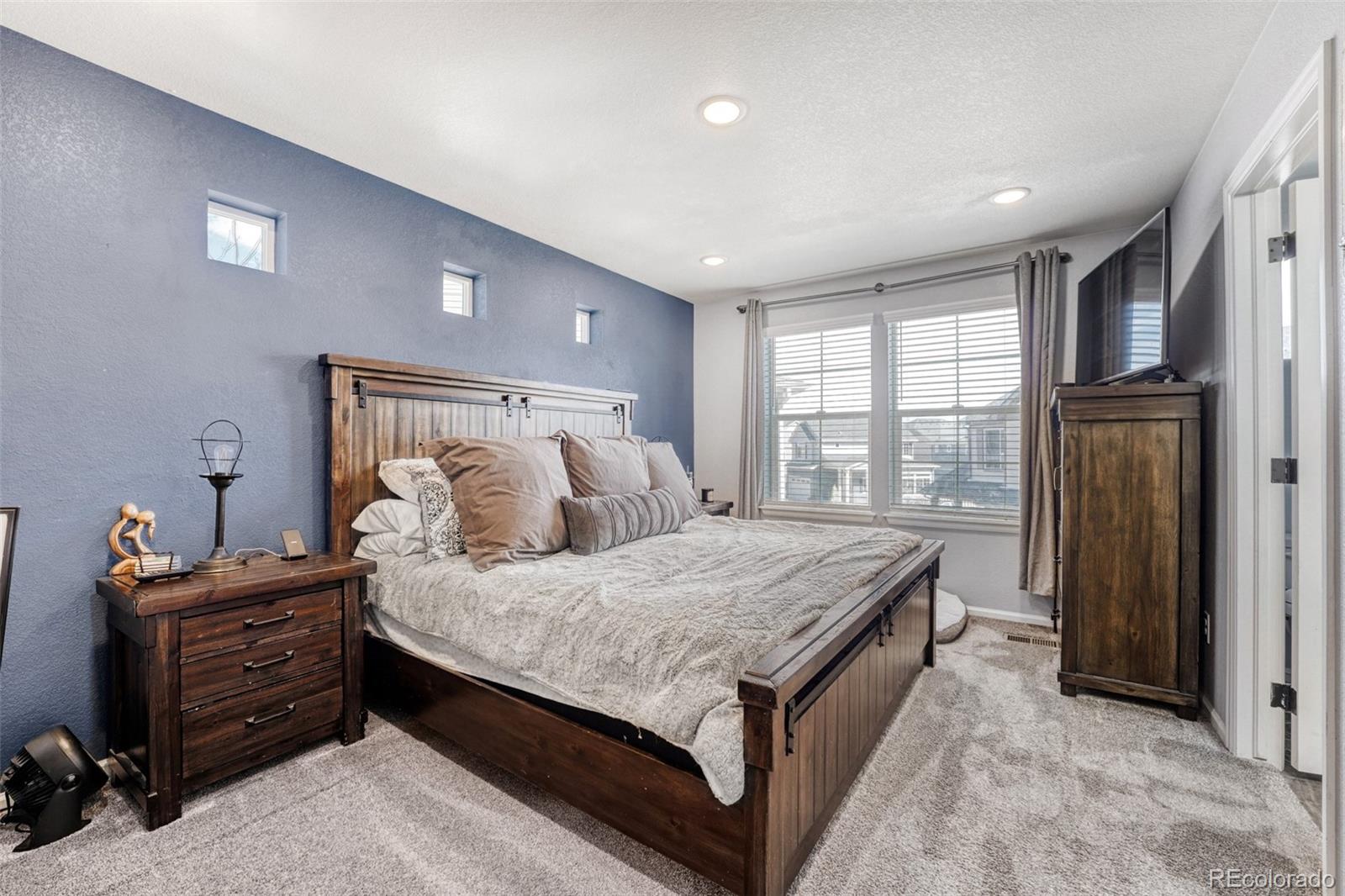 MLS Image #14 for 26168 e maple drive,aurora, Colorado