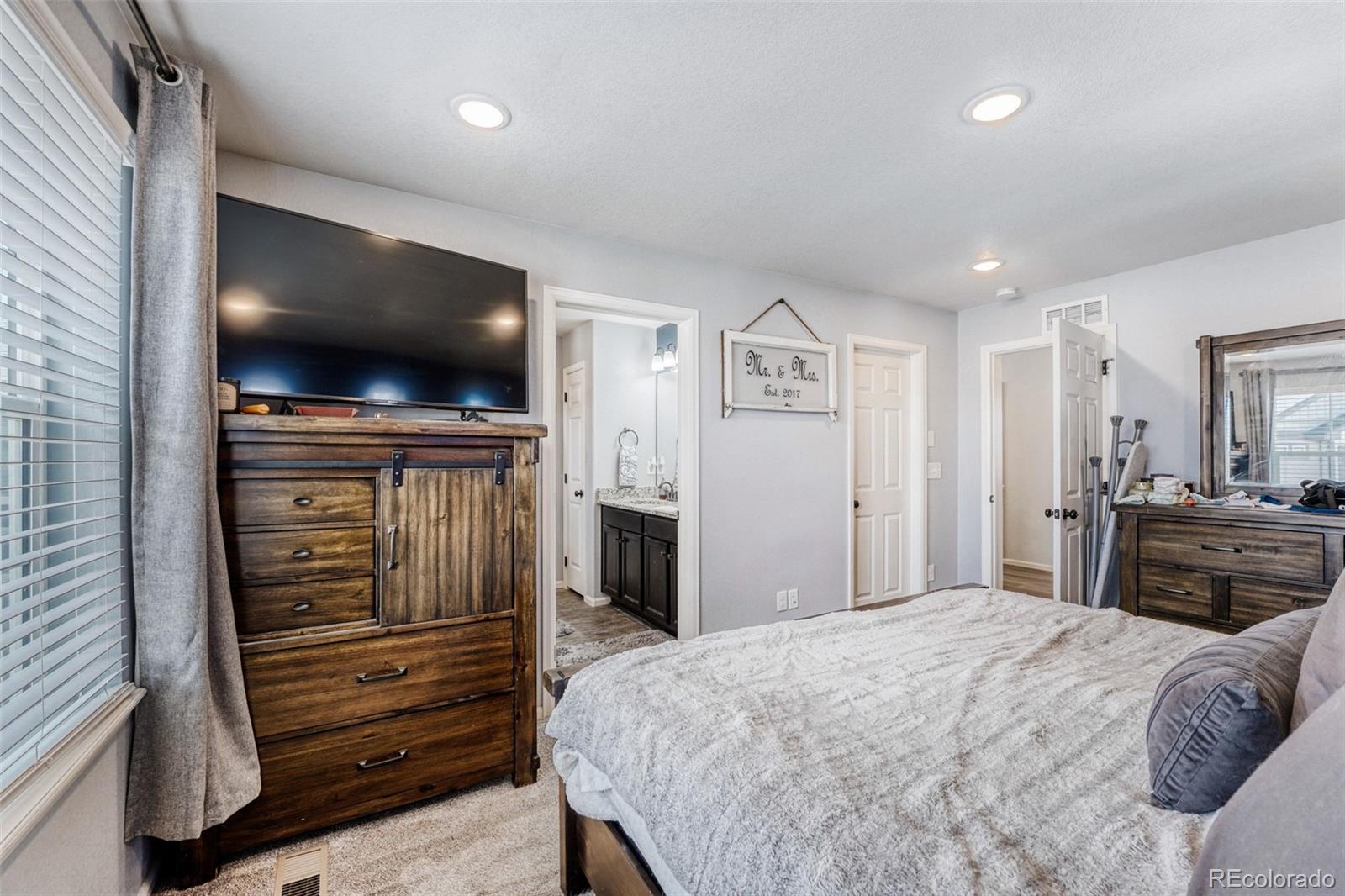 MLS Image #16 for 26168 e maple drive,aurora, Colorado