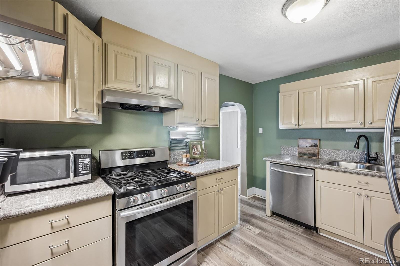 MLS Image #8 for 5134  saint paul street,denver, Colorado