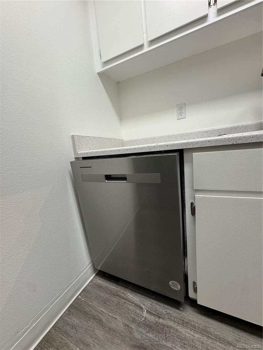 MLS Image #4 for 4110  hale parkway 2h,denver, Colorado