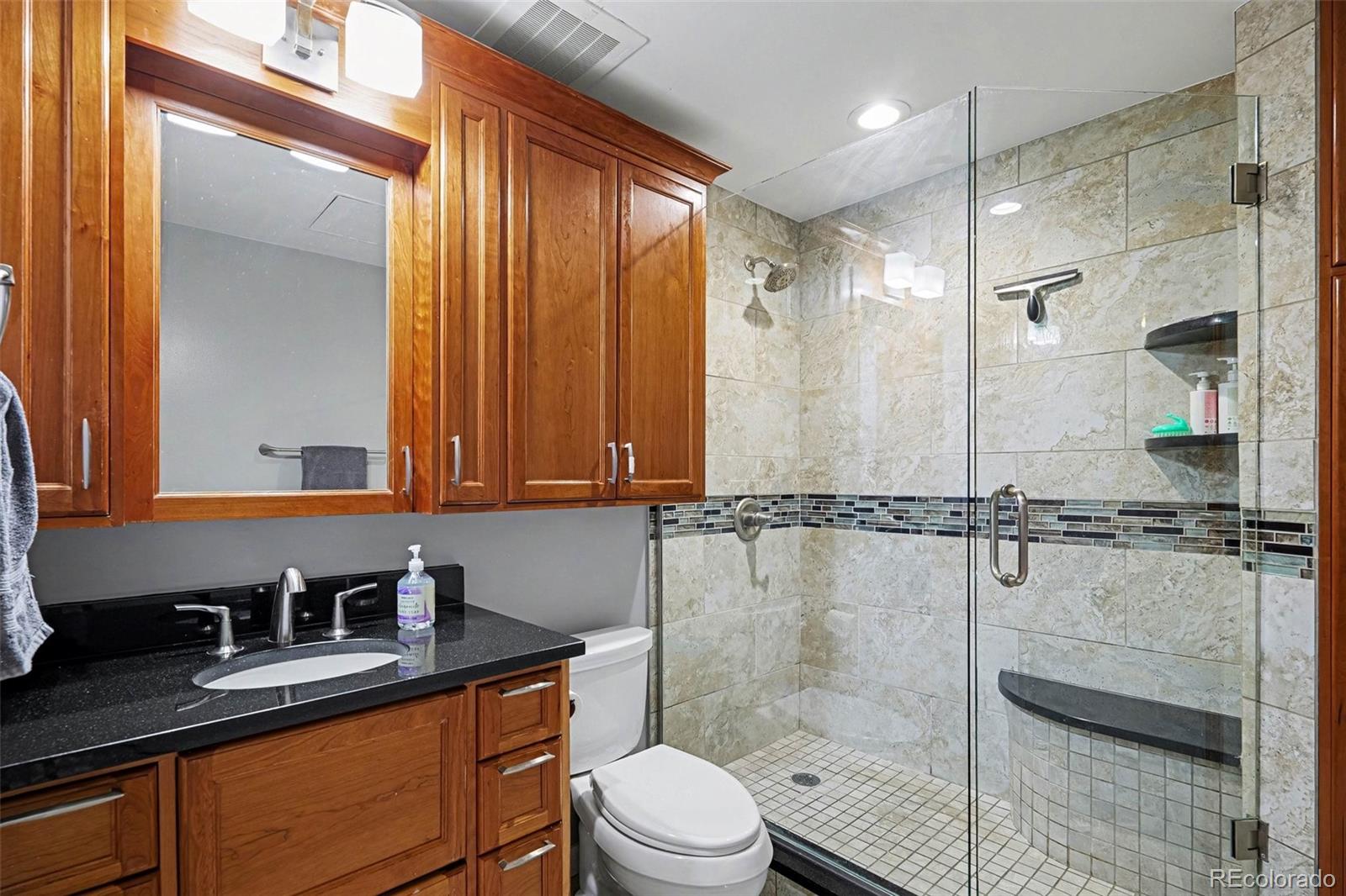 MLS Image #13 for 1950 n logan street 708,denver, Colorado