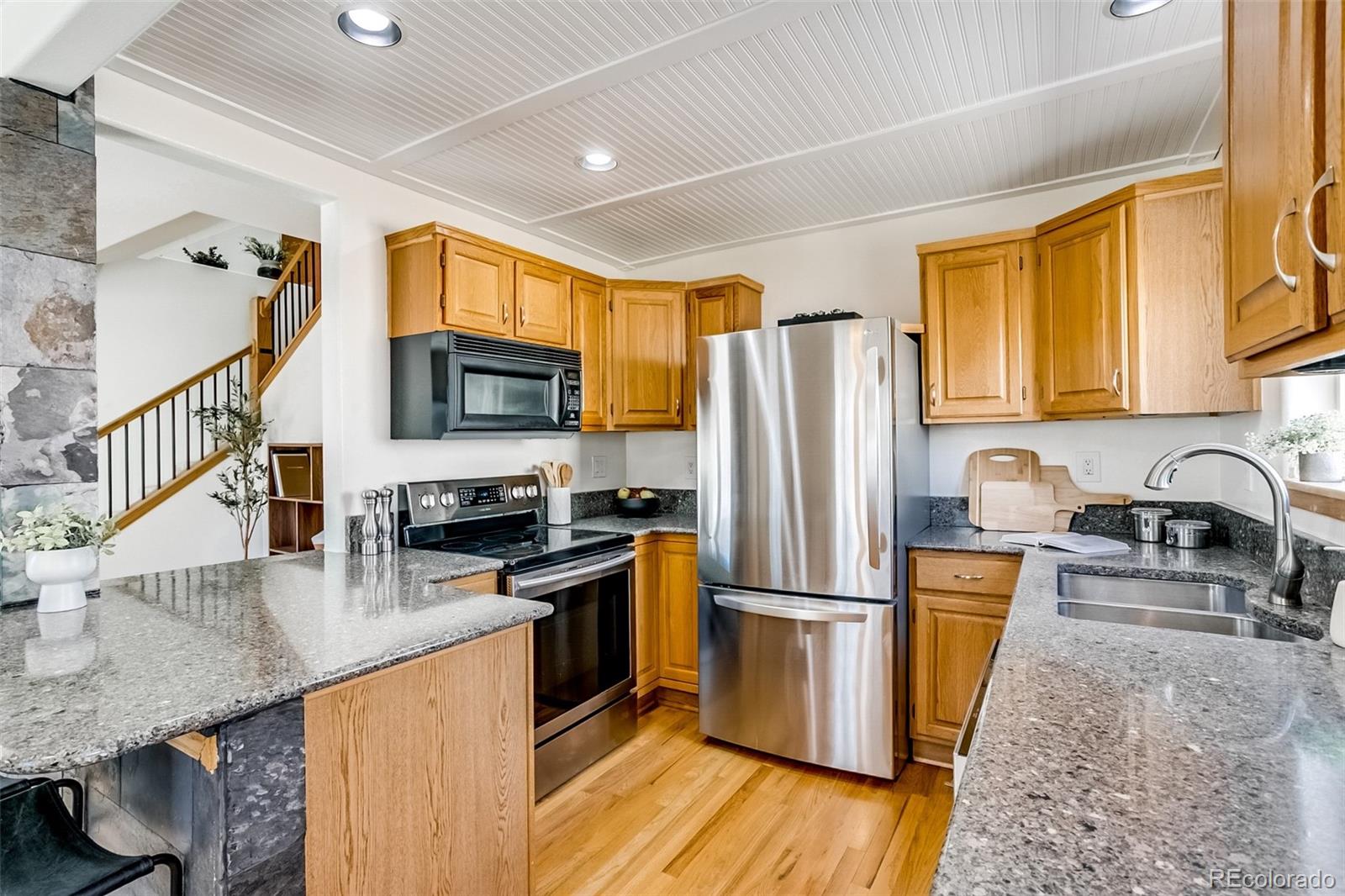 MLS Image #12 for 1385 s hudson street,denver, Colorado