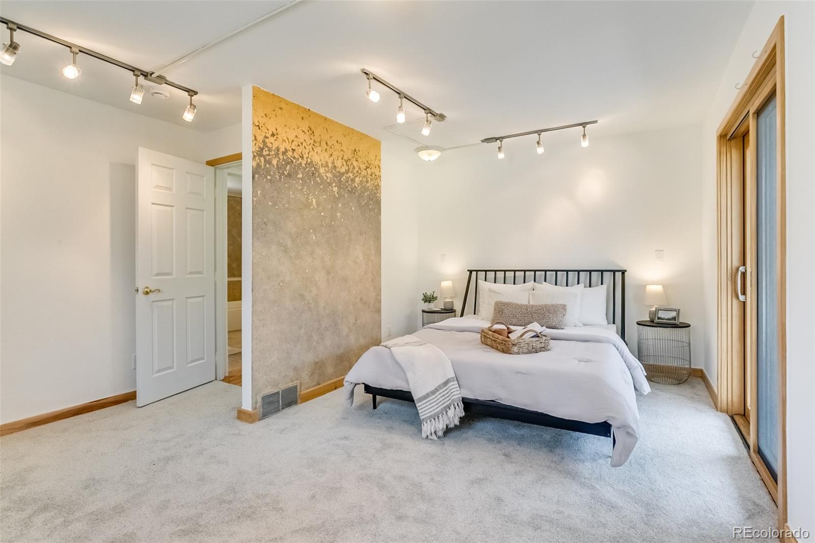 MLS Image #17 for 1385 s hudson street,denver, Colorado