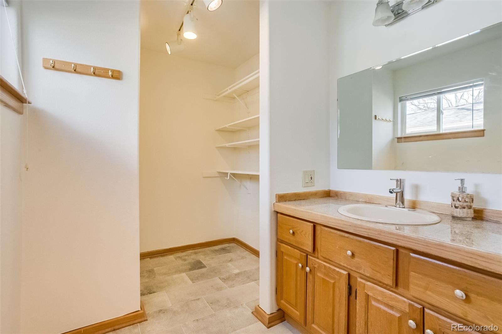 MLS Image #21 for 1385 s hudson street,denver, Colorado
