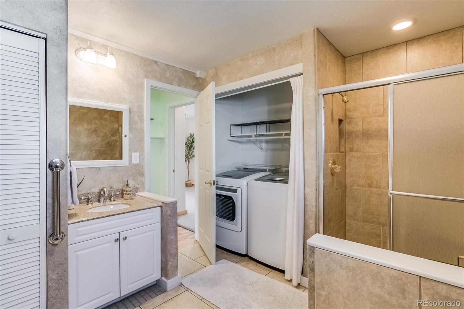 MLS Image #24 for 1385 s hudson street,denver, Colorado