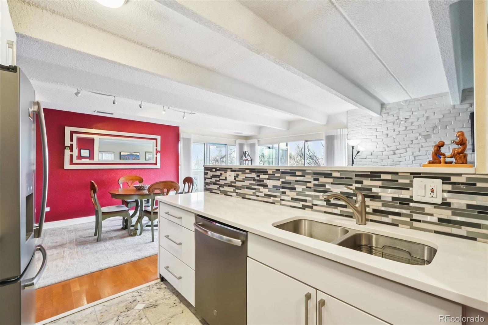 MLS Image #14 for 675 s university boulevard,denver, Colorado