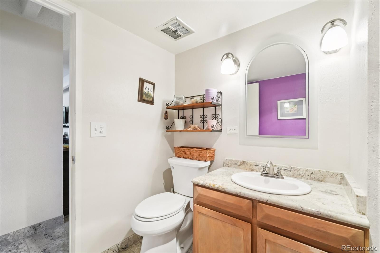 MLS Image #16 for 675 s university boulevard,denver, Colorado