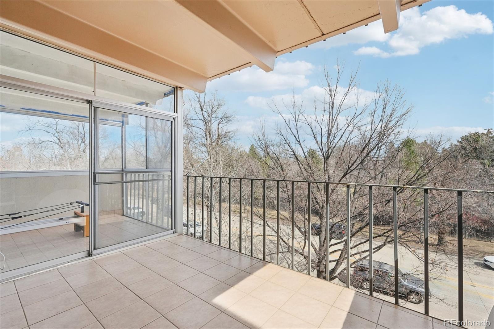 MLS Image #27 for 675 s university boulevard,denver, Colorado