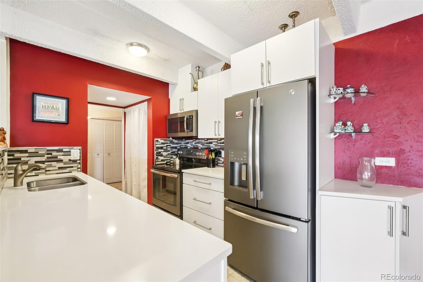 MLS Image #9 for 675 s university boulevard,denver, Colorado