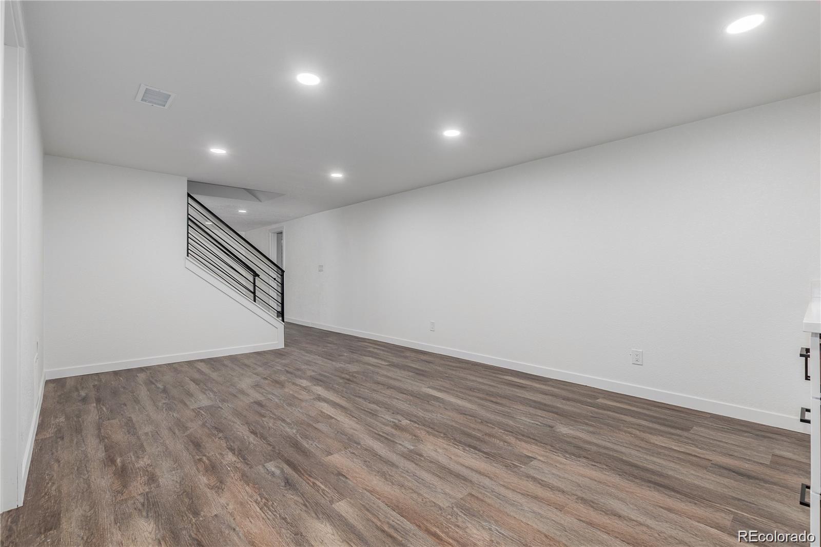MLS Image #13 for 190  hemlock street,broomfield, Colorado