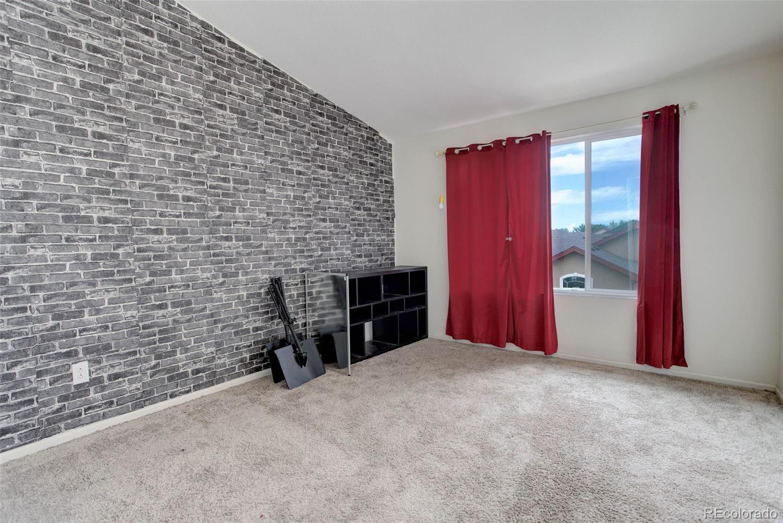 MLS Image #13 for 15165 e 16th place,aurora, Colorado