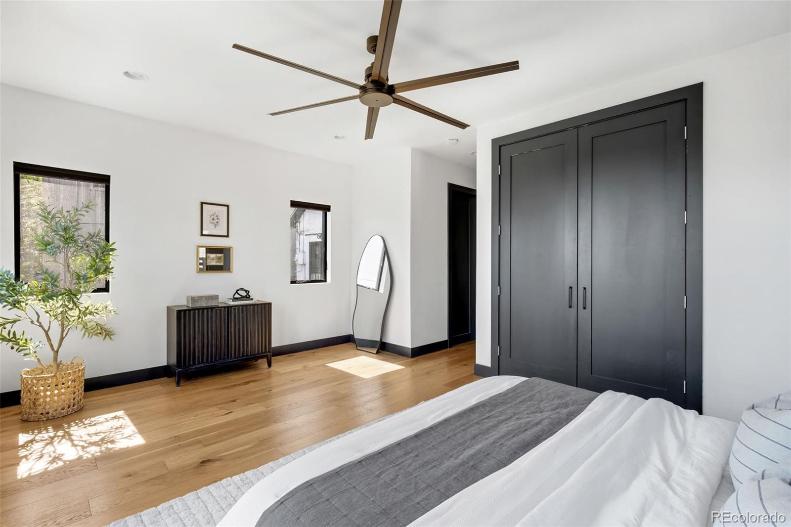 MLS Image #12 for 3320  navajo street,denver, Colorado