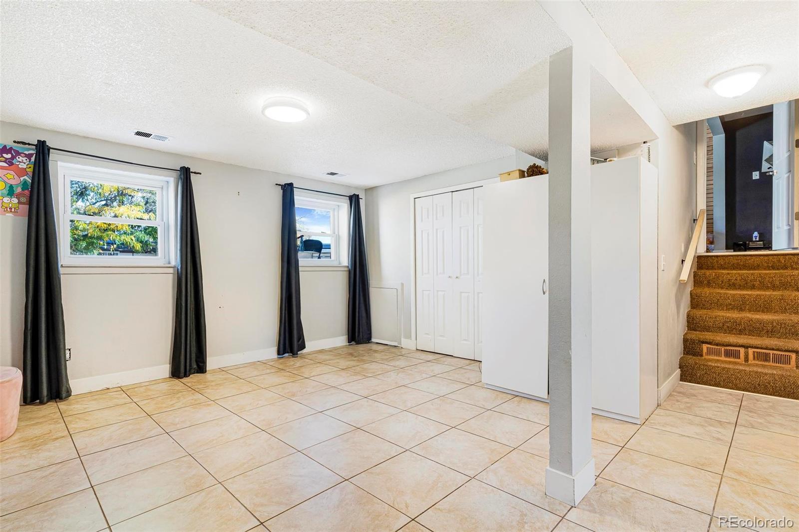 MLS Image #14 for 1444 s helena circle,aurora, Colorado