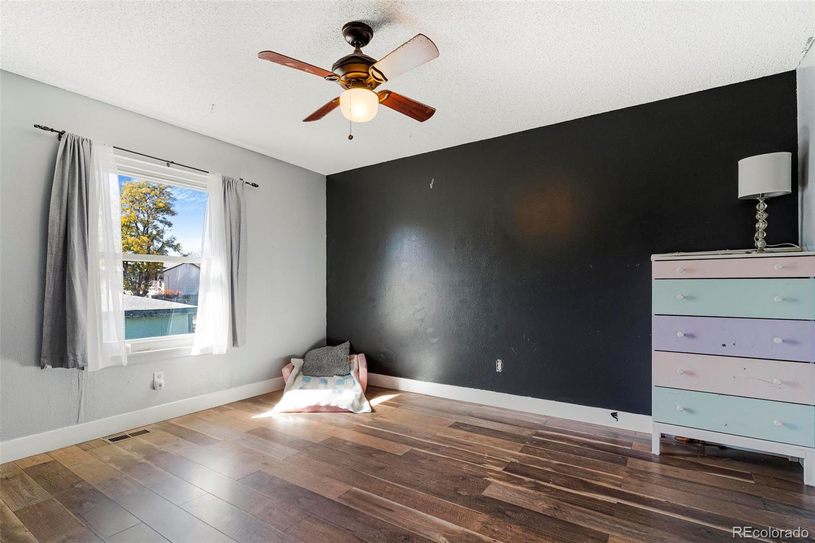 MLS Image #5 for 1444 s helena circle,aurora, Colorado