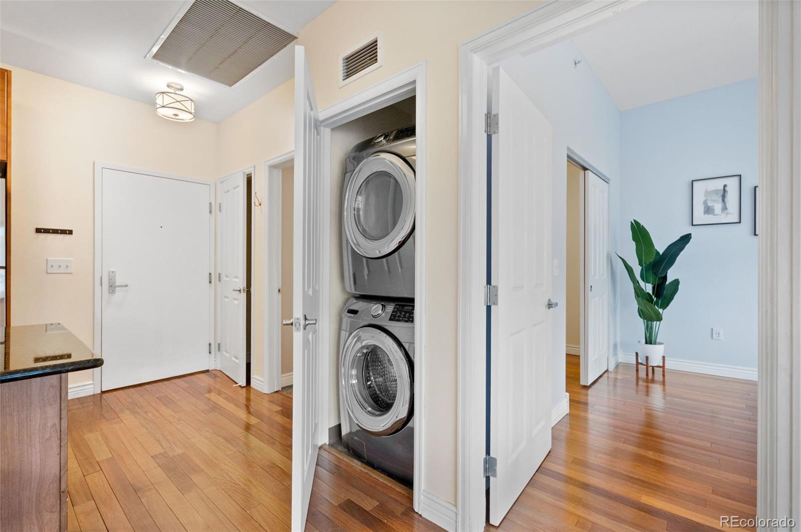 MLS Image #17 for 1950 n logan street,denver, Colorado