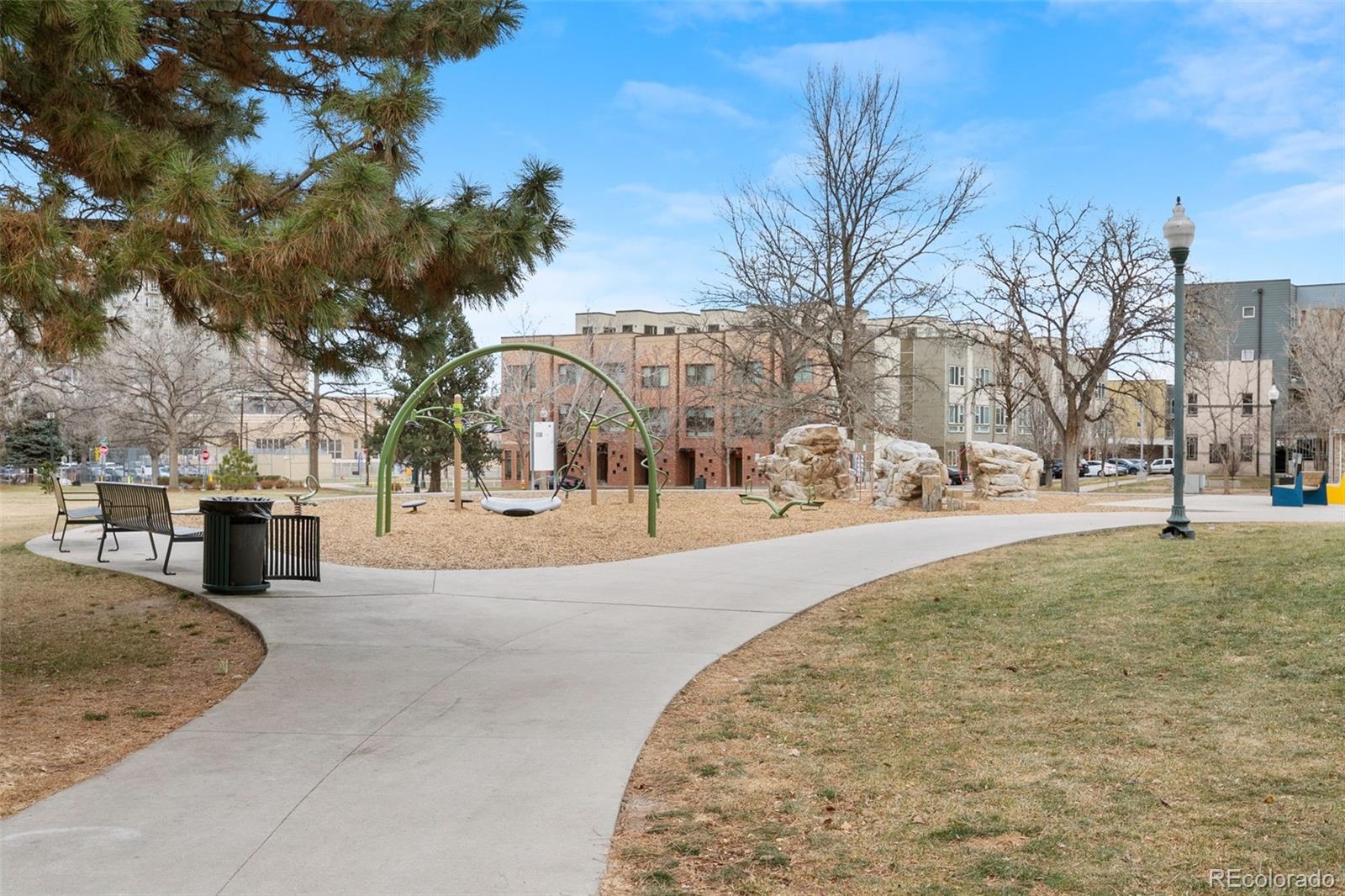 MLS Image #29 for 1950 n logan street,denver, Colorado