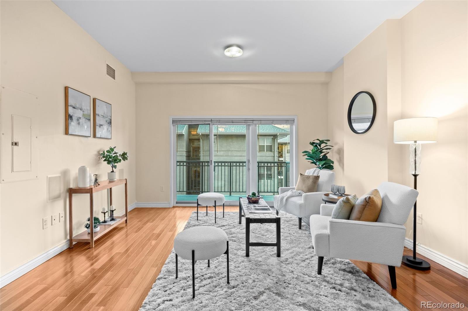 MLS Image #5 for 1950 n logan street,denver, Colorado