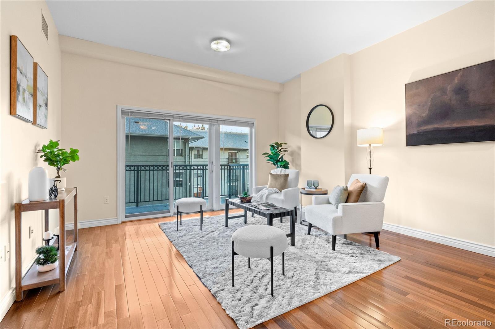 MLS Image #6 for 1950 n logan street,denver, Colorado