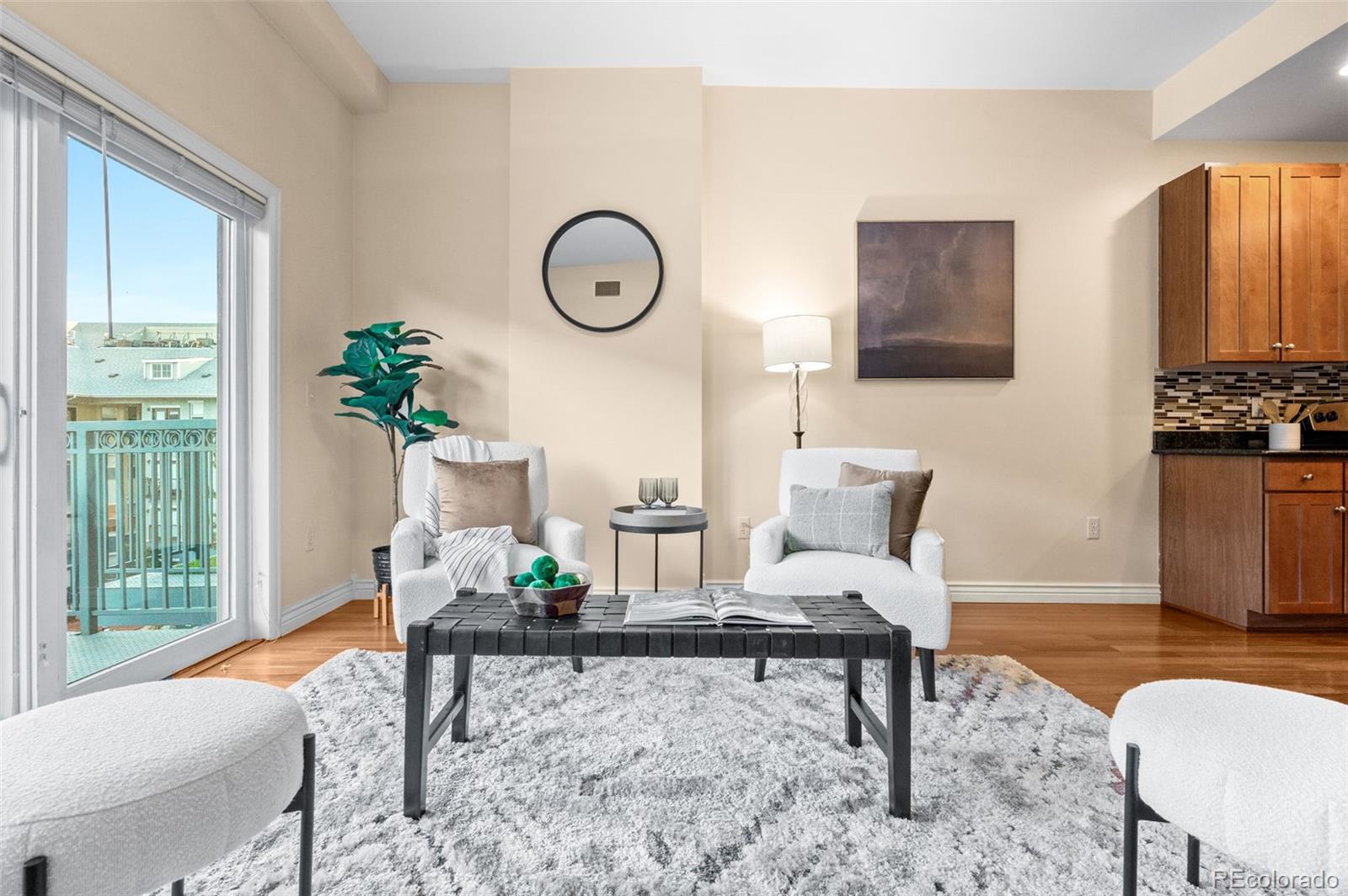 MLS Image #8 for 1950 n logan street,denver, Colorado