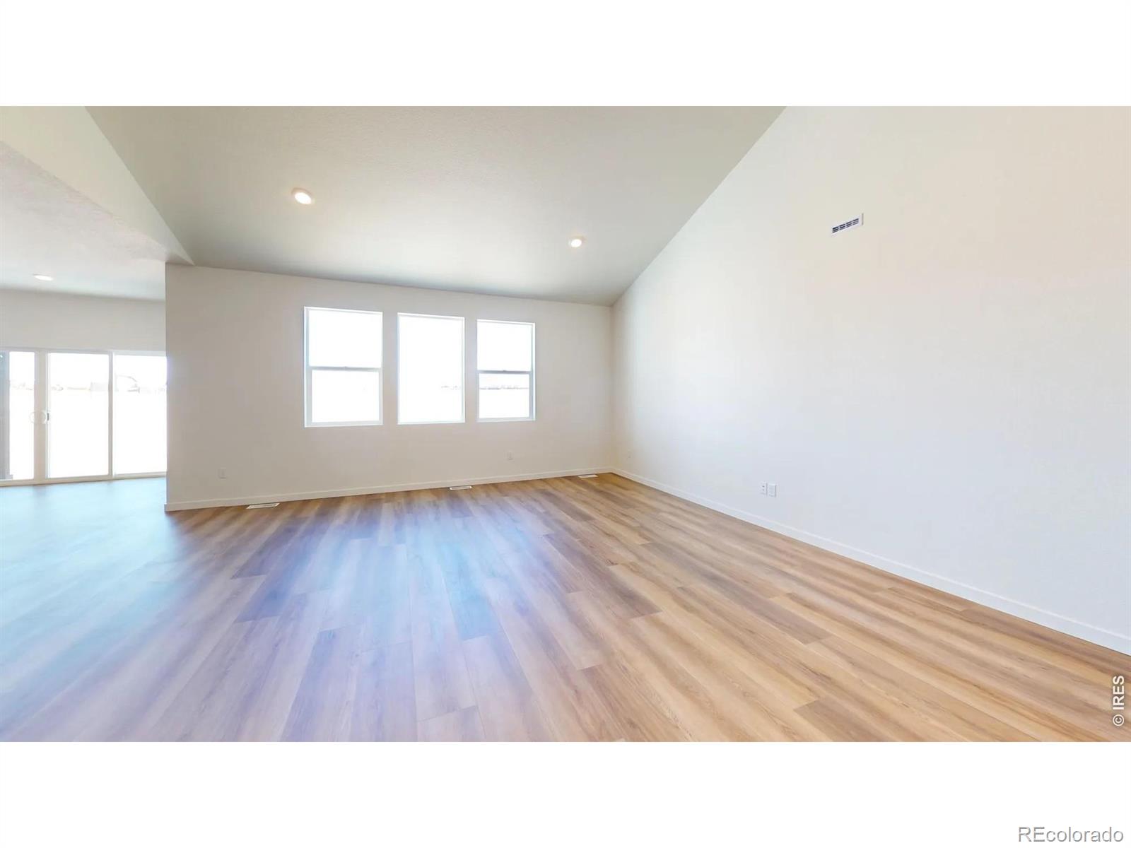 MLS Image #4 for 505  gavin court,hudson, Colorado
