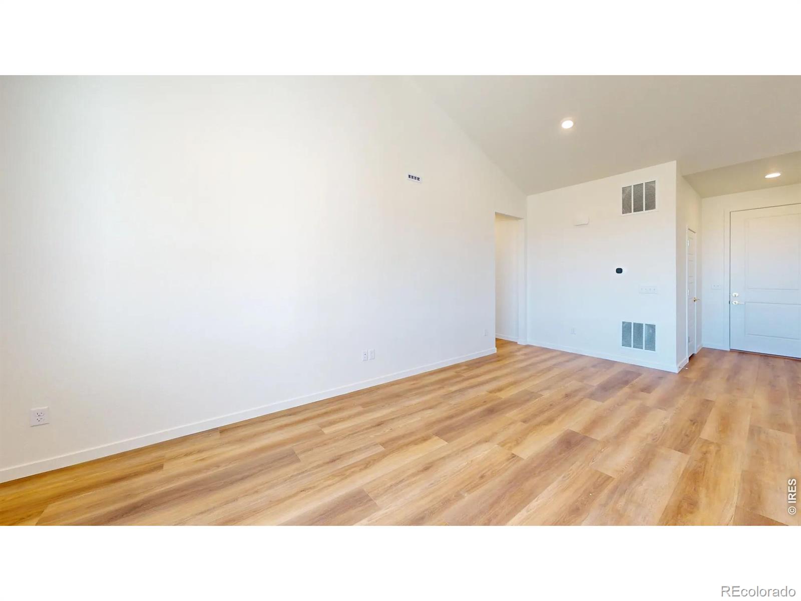MLS Image #5 for 505  gavin court,hudson, Colorado
