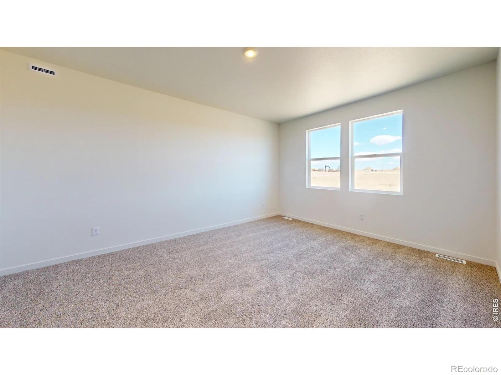 MLS Image #6 for 505  gavin court,hudson, Colorado