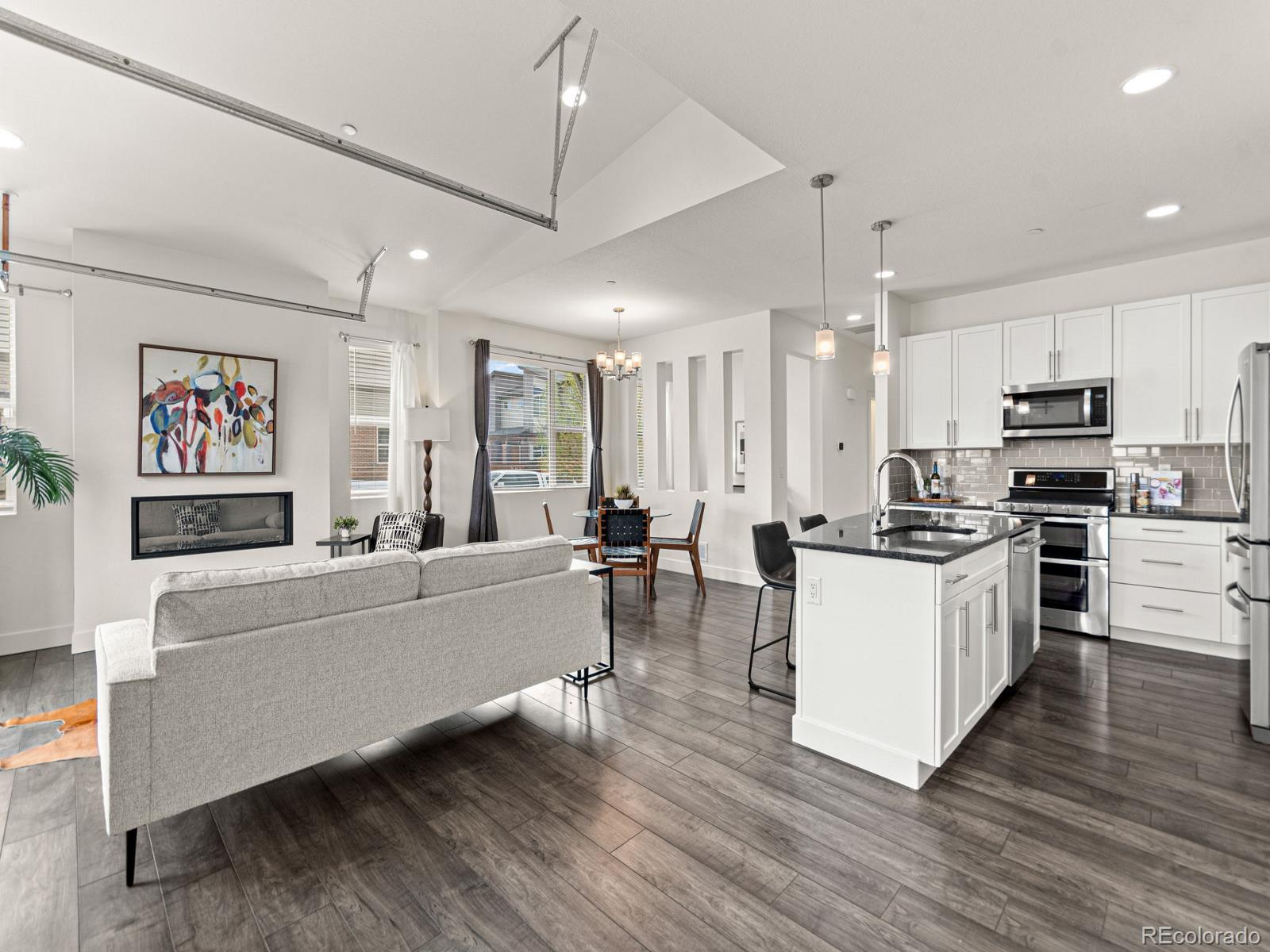 MLS Image #2 for 19515 e sunset circle,centennial, Colorado