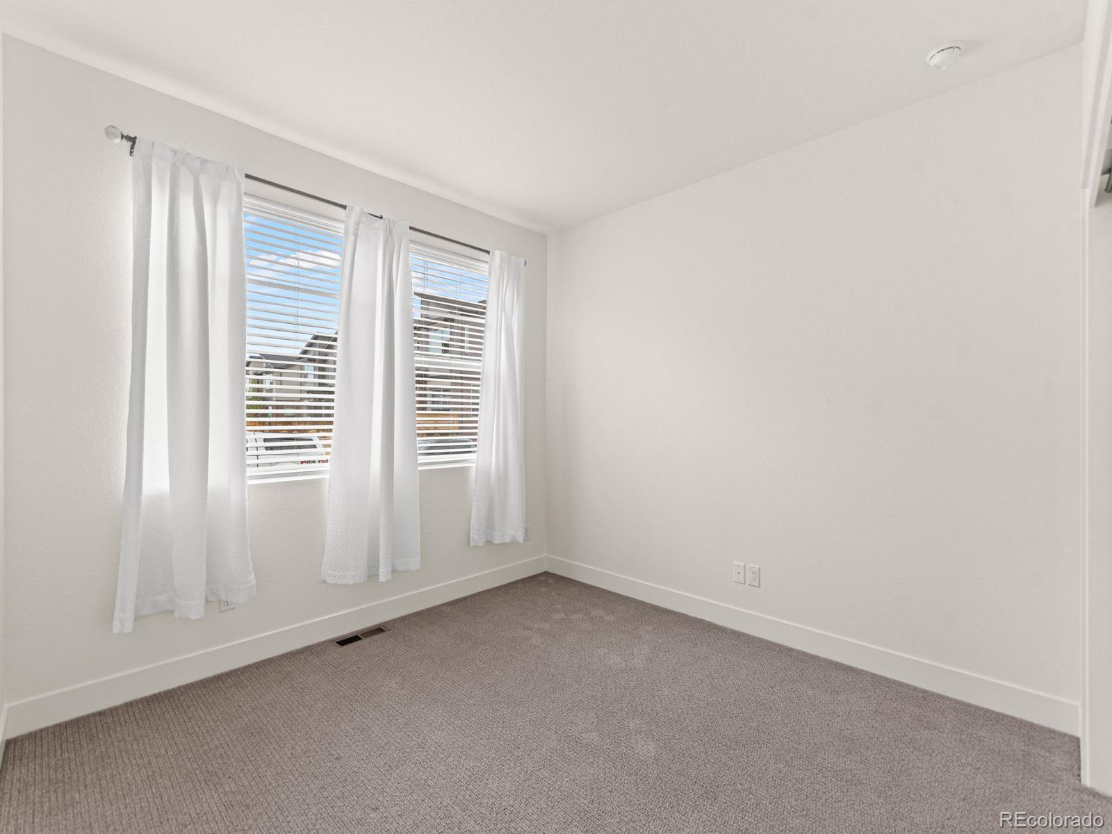 MLS Image #30 for 19515 e sunset circle,centennial, Colorado