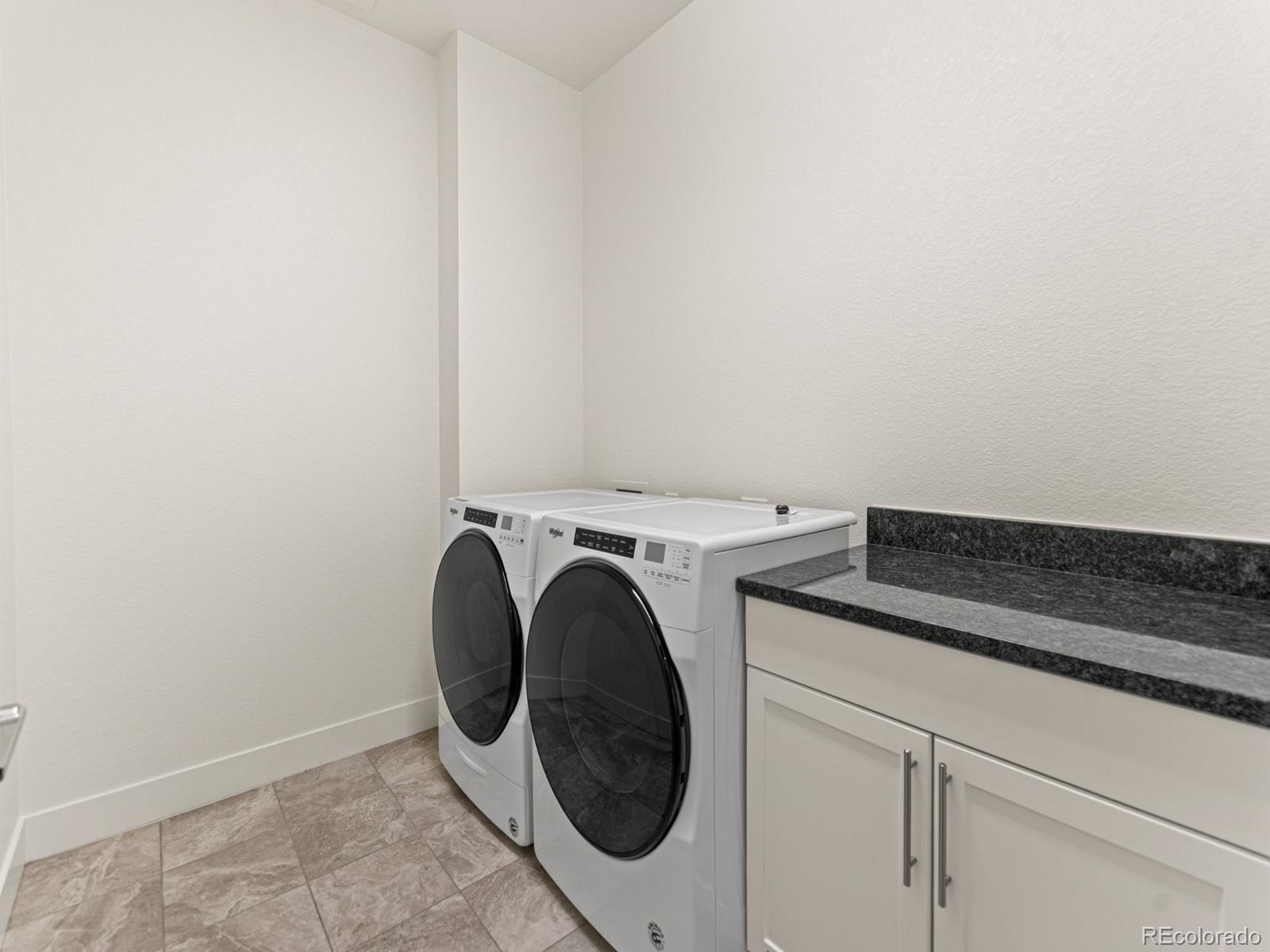 MLS Image #34 for 19515 e sunset circle,centennial, Colorado