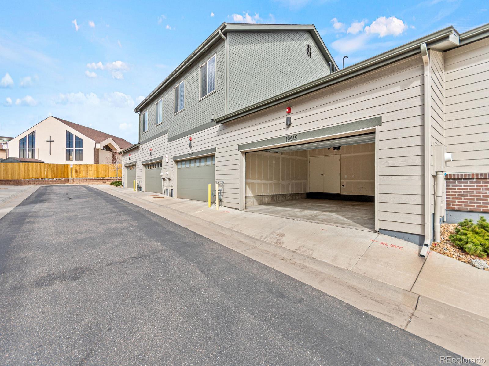 MLS Image #38 for 19515 e sunset circle,centennial, Colorado