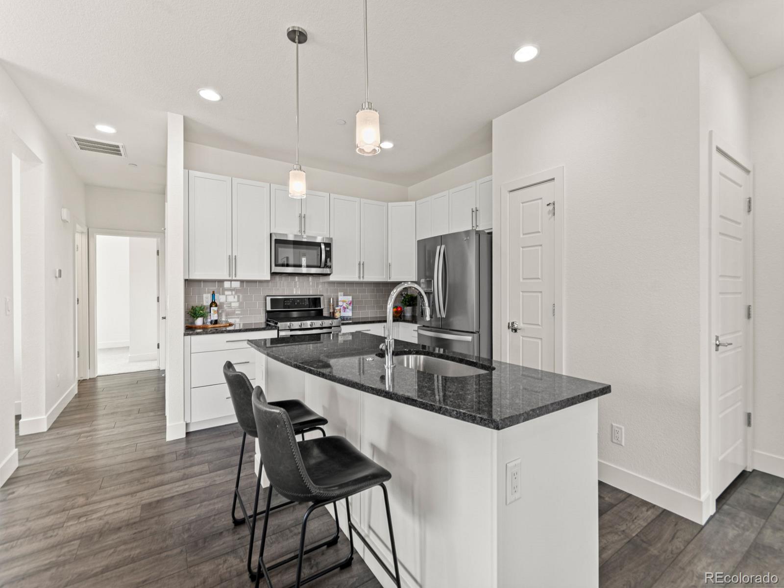 MLS Image #4 for 19515 e sunset circle,centennial, Colorado
