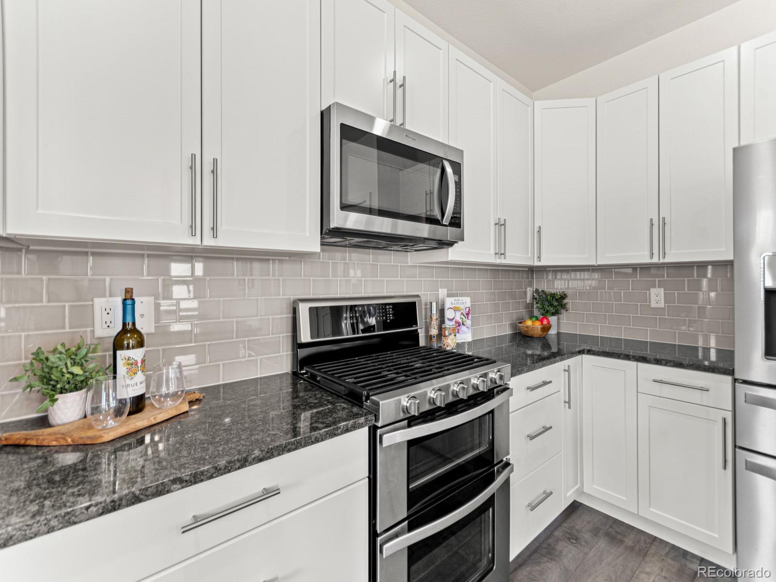 MLS Image #5 for 19515 e sunset circle,centennial, Colorado