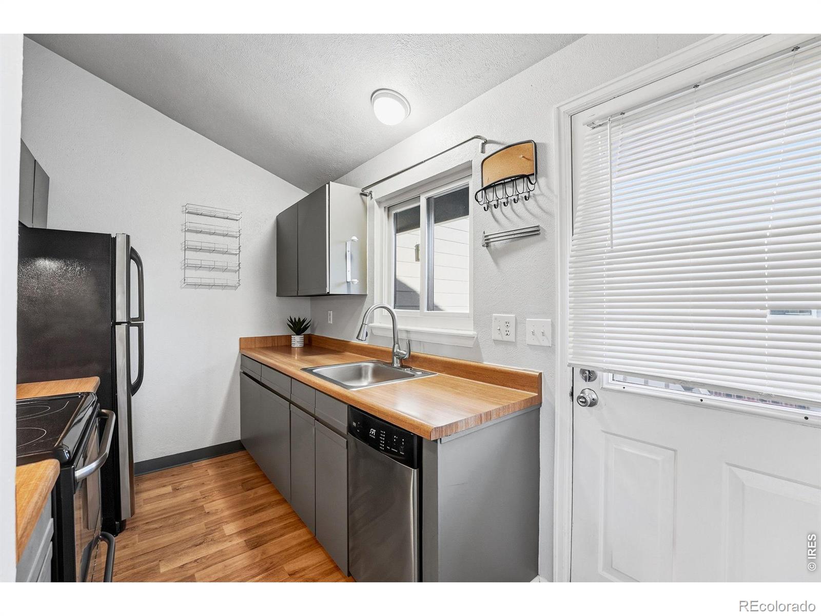 MLS Image #11 for 347 s taft court,louisville, Colorado