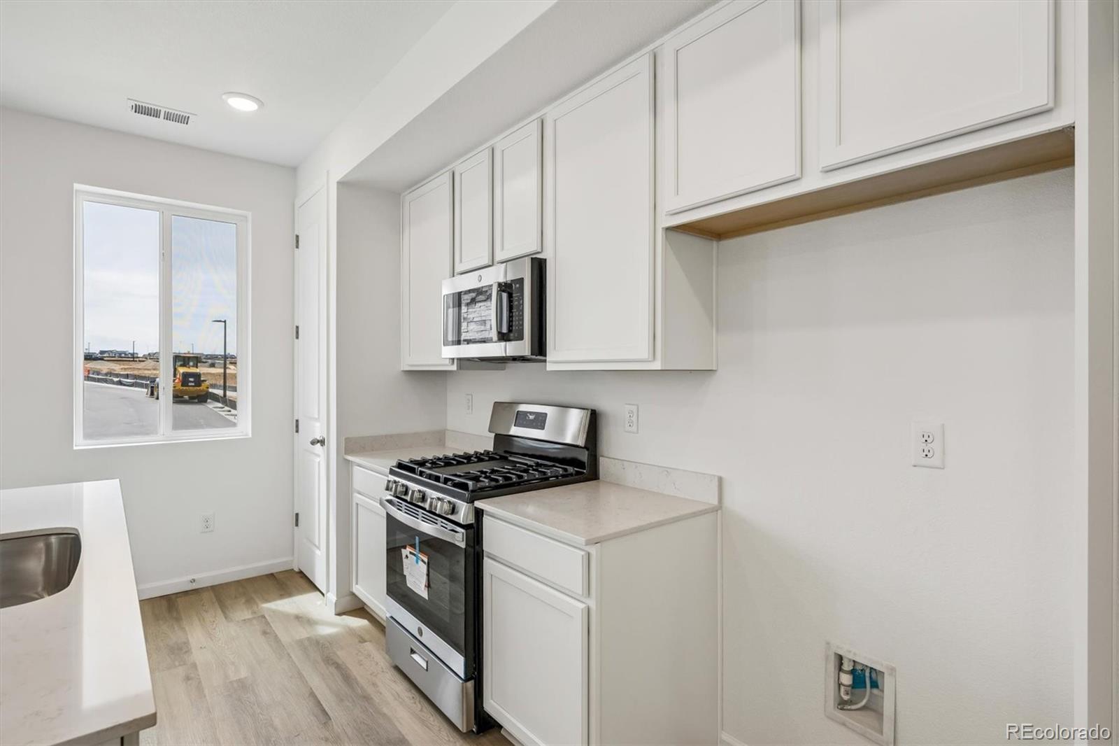 MLS Image #5 for 21351 e 67th avenue,aurora, Colorado