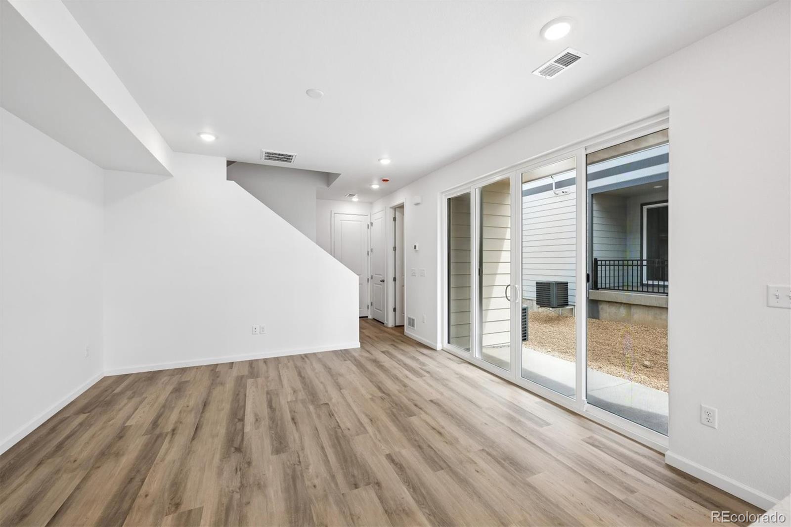 MLS Image #9 for 21351 e 67th avenue,aurora, Colorado