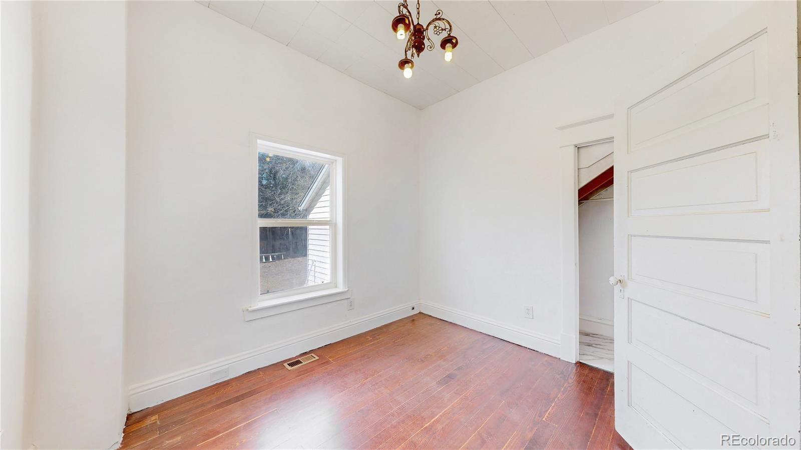 MLS Image #2 for 1402  9th avenue,longmont, Colorado