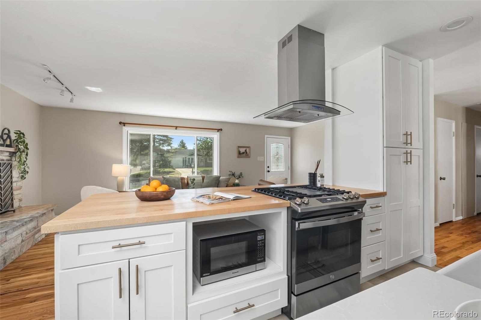 MLS Image #13 for 3201 s glencoe street,denver, Colorado