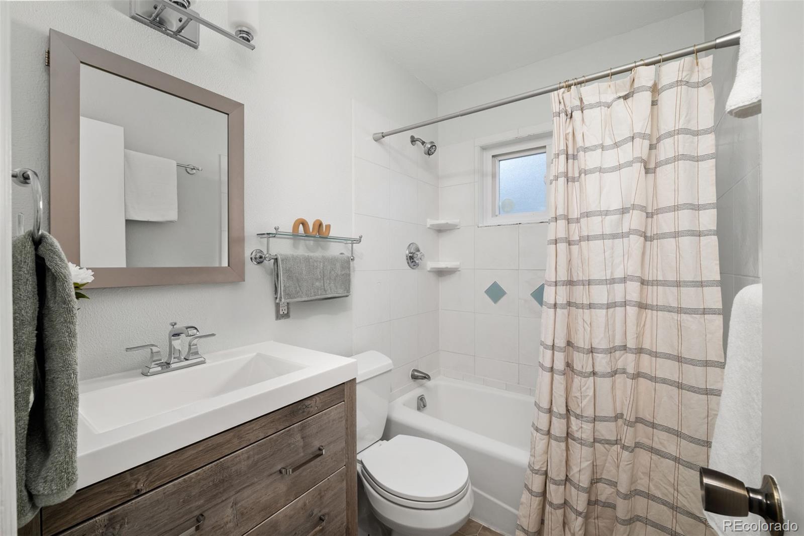 MLS Image #21 for 3201 s glencoe street,denver, Colorado