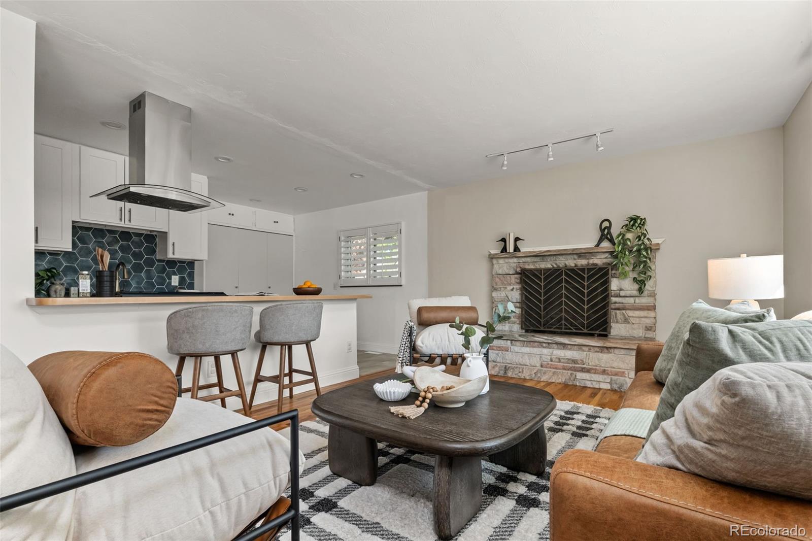 MLS Image #4 for 3201 s glencoe street,denver, Colorado
