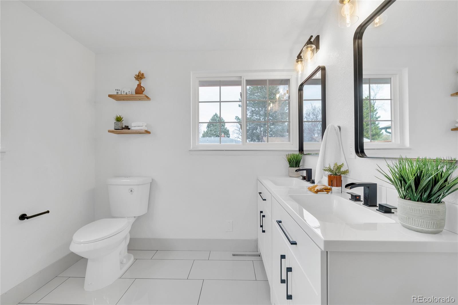 MLS Image #15 for 1414  linden street,longmont, Colorado