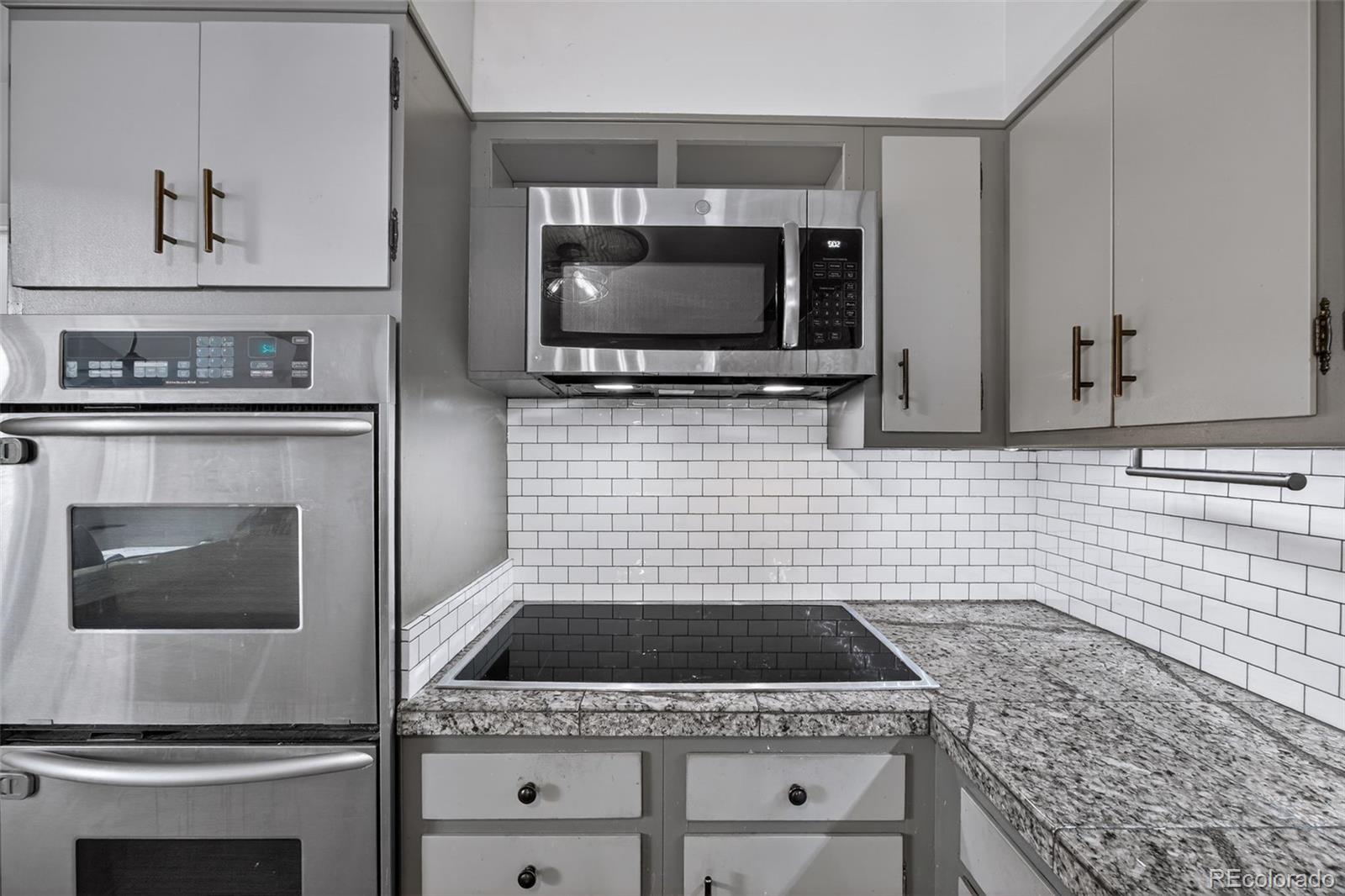 MLS Image #14 for 3168 s holly street,denver, Colorado