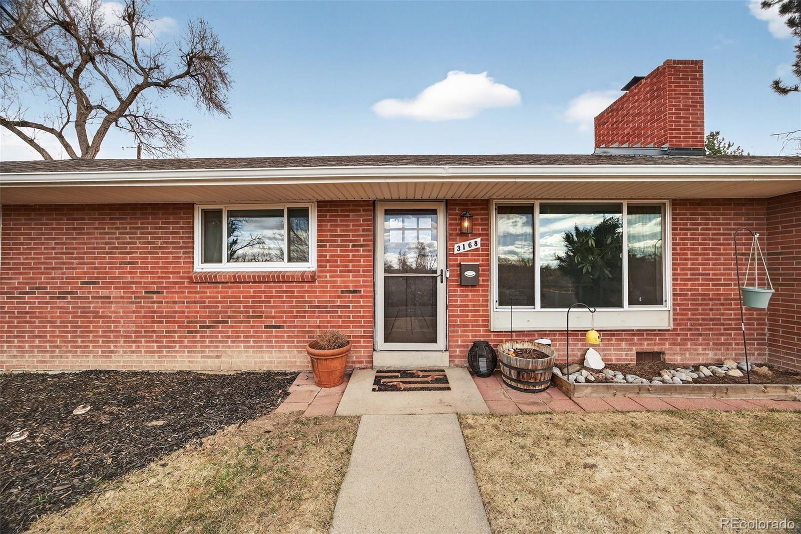 MLS Image #3 for 3168 s holly street,denver, Colorado