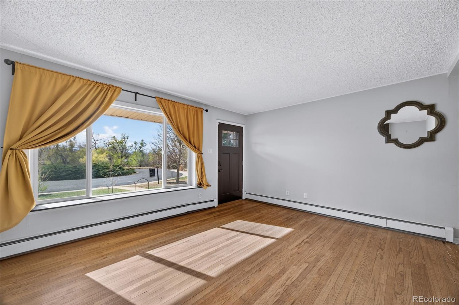 MLS Image #7 for 3168 s holly street,denver, Colorado