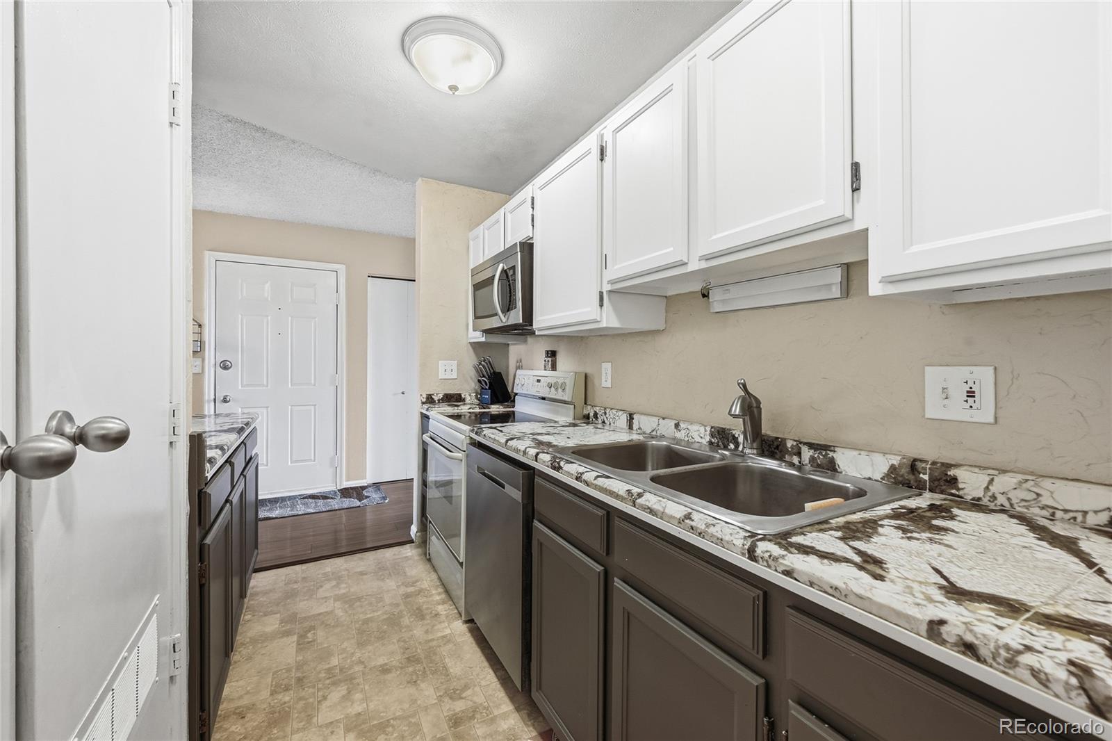 MLS Image #12 for 8910  fox drive,thornton, Colorado